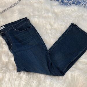 Signature by Levi Strauss Dark Blue mid rise, bootcut Jeans size 24